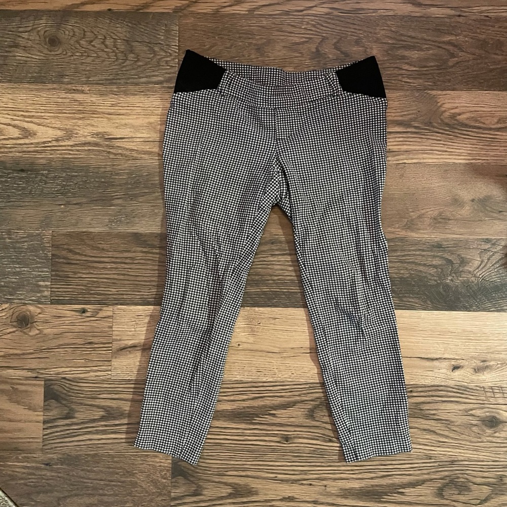 Old Navy Maternity Capri Bundle!
